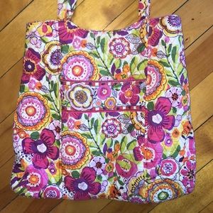 Vera Clementine Curvy Tote